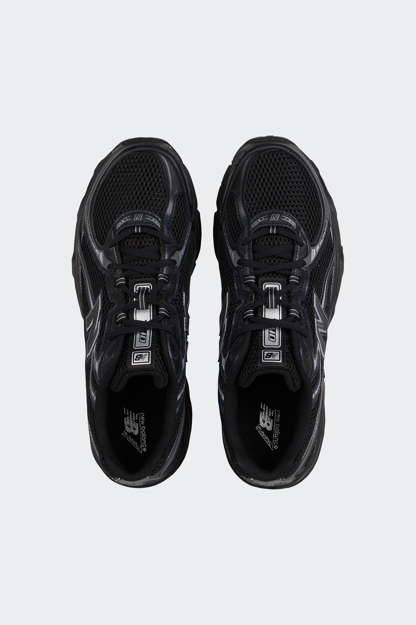 New balance 740 Triple Black