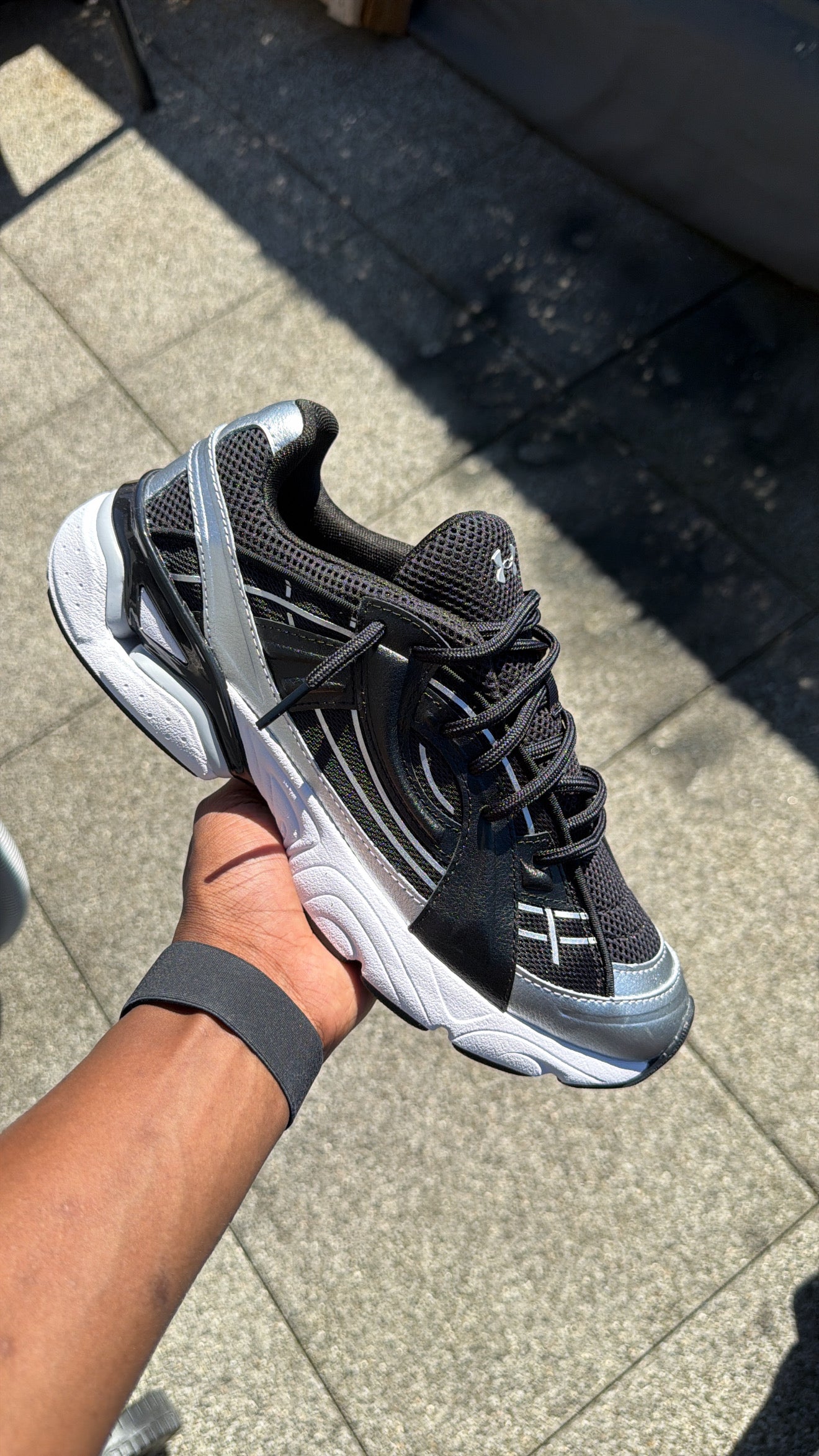 Under Armour Sola Black Silver