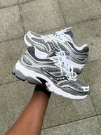 Saucony Progrid Omni 9 — Silver / Grey