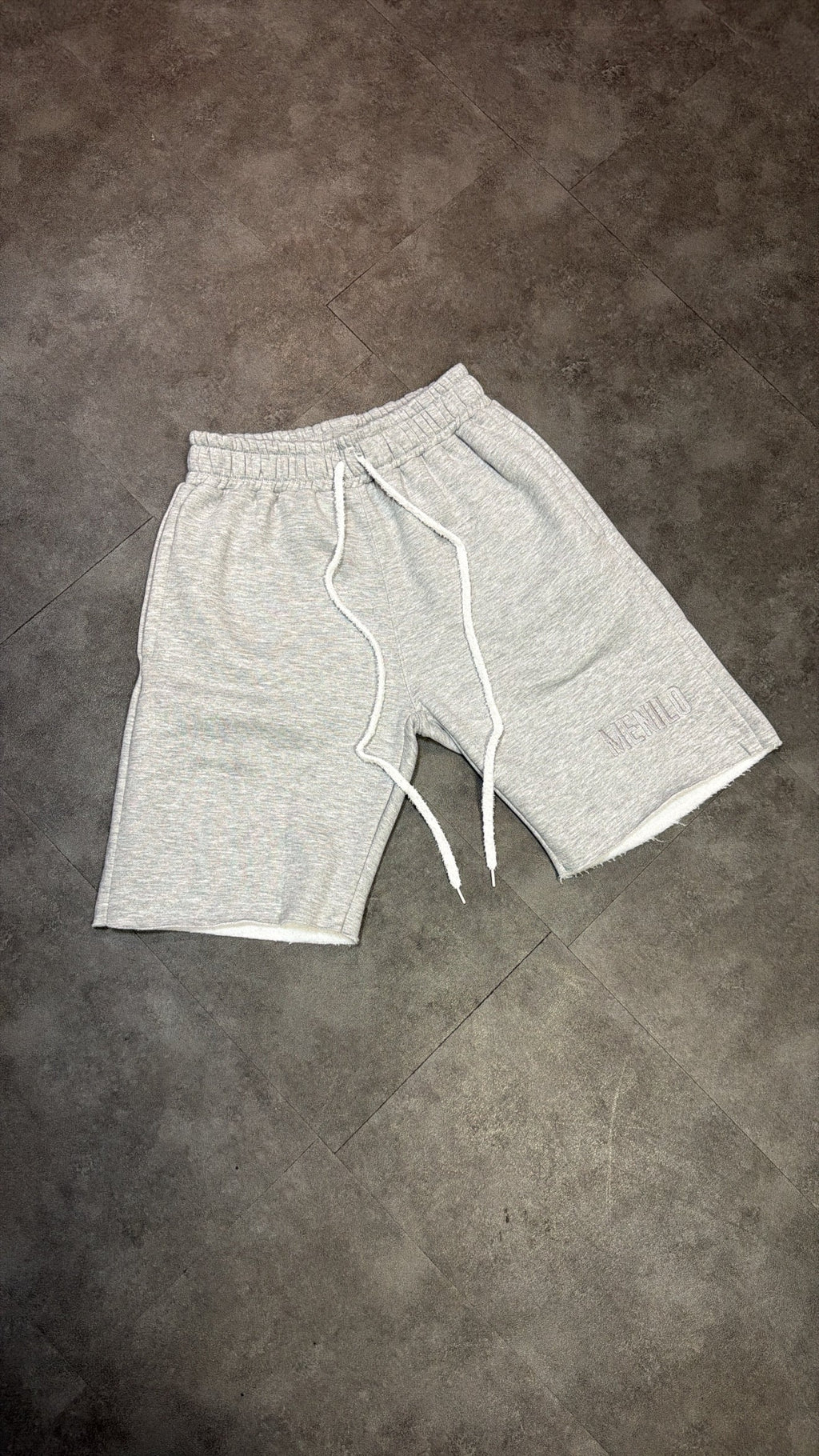 Short MENILO – Gris Brodé