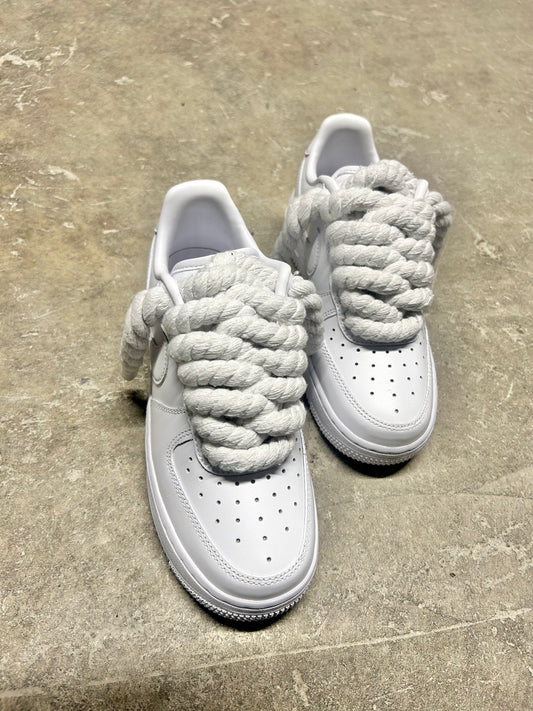 AIR FORCE 1 BLANCHE GROS LACET BLANC